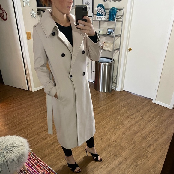 Antonio Melani Cream Bone Trench Coat 